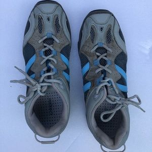 Women’s size 10 water shoes